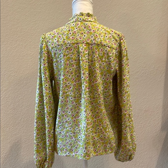 Green and Pink Long Sleeve Blouse with Tie Front - Picture 4 of 6